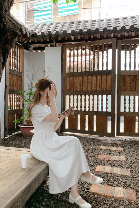 HANA DRESS hover